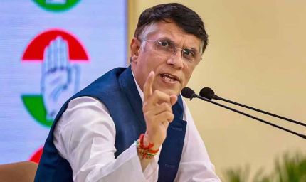 पवन खेड़ा का विवादित बयान: ‘PM की कनपटी पर कट्टा रखकर CM बनें नीतीश कुमार’