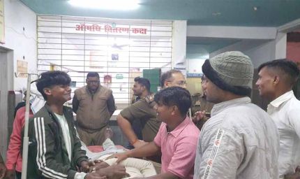 शिवगढ़ में दर्दनाक हादसा: मजदूरों से भरी पिकअप वैन पलटी, एक की मौत, सात घायल