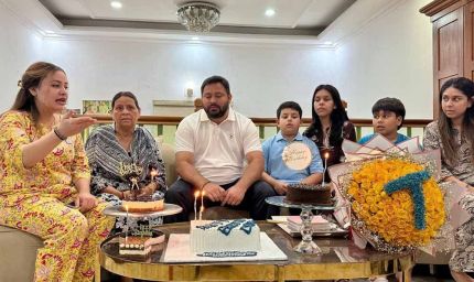 चुनावी हलचल के बीच तेजस्वी यादव का जन्मदिन: समर्थकों ने मनाया, 36 पाउंड का केक कटेगा