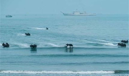 ताइवान के चारों ओर चीन की घेराबंदी: ट्रंप बोले—अगर कुछ हुआ, तो दुनिया देखेगी चीन का हाल