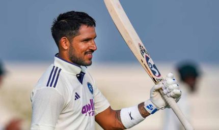 पंत की वापसी से बढ़ी टक्कर! SA टेस्ट में ध्रुव जुरेल की जगह पर क्या बोले गांगुली?