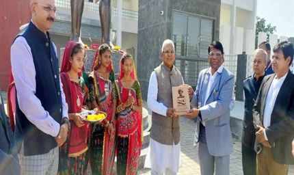 राज्यपाल पटेल ने गुजरात के बिरसा मुंडा जनजातीय विश्वविद्यालय राजपीपला का किया भ्रमण