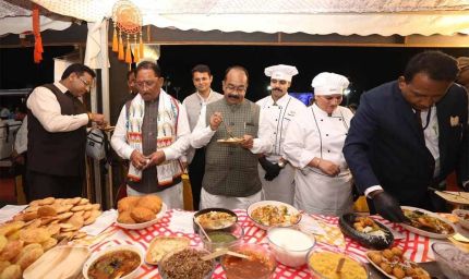 छत्तीसगढ़िया स्वाद से महक उठा केवड़िया:एकता नगर में छत्तीसगढ़ के पर्यटन एवं संस्कृति की गूंज