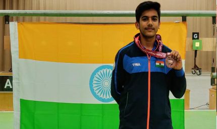 विश्व मंच पर भारतीय शूटिंग की गूंज, ऐश्वर्य प्रताप सिंह तोमर ने वर्ल्ड चैंपियनशिप में रचा इतिहास