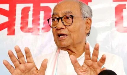 दिग्विजय का मोहन भागवत पर हमला: कहा — संघ की तुलना हिंदू धर्म से सनातन का अपमान