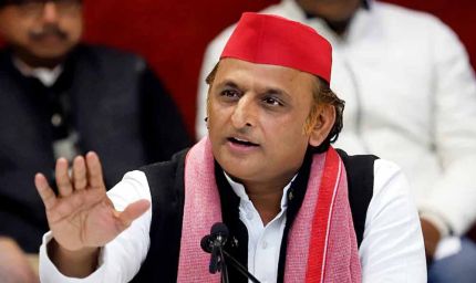 एग्जिट पोल फेल, बिहार में चलेगा तेजस्वी का जादू? अखिलेश यादव का बड़ा दावा