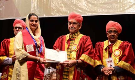 जम्मू यूनिवर्सिटी दीक्षांत समारोह: LG मनोज सिन्हा बोले— आतंकवाद विकास का सबसे बड़ा रोड़ा