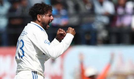 टी ब्रेक से पहले कुलदीप ने किया रिकेलटन का शिकार, मार्कराम नाबाद