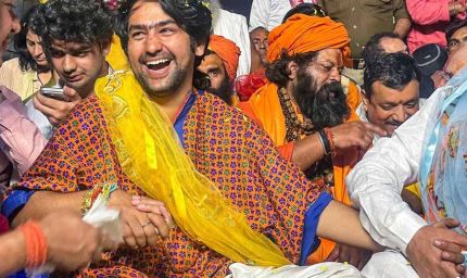 वृंदावन में सम्पन्न हुई ‘सनातन हिंदू एकता पदयात्रा’, धीरेंद्र शास्त्री ने लिए 7 बड़े संकल्प