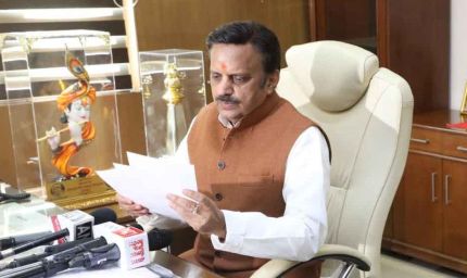 नियमित फॉलोअप करें और समयसीमा में उच्च गुणवत्ता के साथ कार्य करें पूर्ण: उप मुख्यमंत्री  शुक्ल