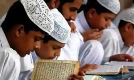 यूपी में मदरसों के लिए नया नियम, ATS को सब छात्रों और मौलानाओं की जानकारी देना अनिवार्य