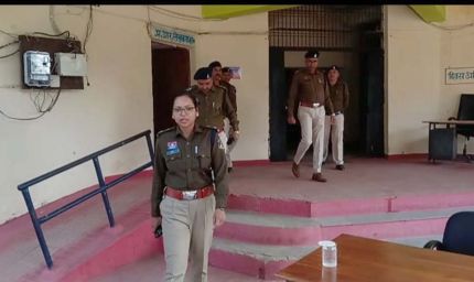 SP रत्ना सिंह का औचक निरीक्षण