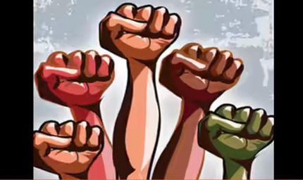 बैतूल में संविदा कर्मचारियों का अनोखा प्रदर्शन, थाली-चम्मच-लोटा बजाकर आदिवासी विकास विभाग के खिलाफ आंदोलन