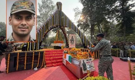 माओवादी मुठभेड़ में शहीद हुए आशीष शर्मा को अंतिम विदाई, बालाघाट के एसपी और जवानों की आंखों में आंसू