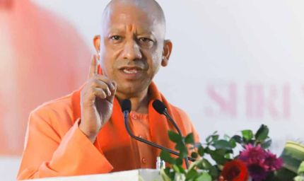 आधी आबादी बढ़ेगी तो समाज बढ़ेगाः सीएम योगी