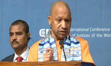 CM योगी का वैश्विक आह्वान: साइबर क्राइम और आतंकवाद के खिलाफ दुनिया को एकजुट होना होगा