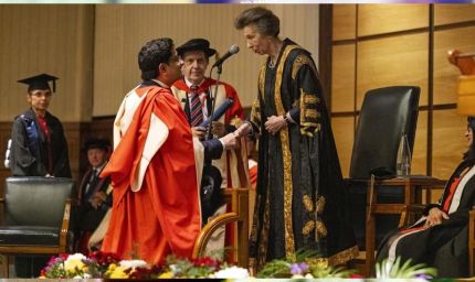 उद्योगपति कुमार मंगलम बिड़ला को यूनिवर्सिटी ऑफ लंदन ने मानद डॉक्टरेट से सम्मानित किया