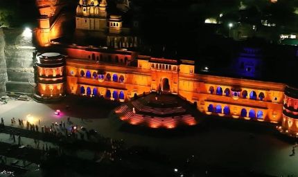 महेश्वर: अहिल्या घाट पर लाइट शो और लक्खा की भजन संध्या से शुरू होगा निमाड़ उत्सव