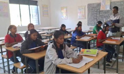 आखिर पहुंची उम्मीद की रोशनी: पतुरियाडाँड़ हाई स्कूल में अंग्रेजी व्याख्याता मिलने से छात्रों के सपनों को मिली नई उड़ान
