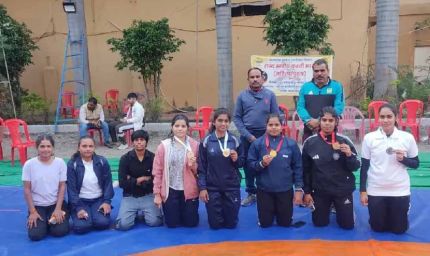 उज्जैन कुश्ती में महिला पहलवानों ने जीते 5 पदक