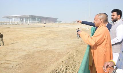 उत्तर प्रदेश के विकास और वैश्विक निवेश की नई पहचान बनने जा रहा नोएडा इंटरनेशनल एयरपोर्टः  सीएम योगी