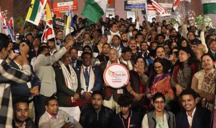 सोना महापात्रा की सुरमयी शाम: भव्य सुर–संध्या में विश्वरंग का मंच झिला उठा
