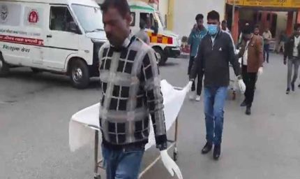 भीषण सड़क हादसा: मुरादाबाद में एक ही परिवार के पांच लोगों की मौत, CM योगी ने घटना पर जताया दुख