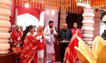 उपराष्ट्रपति सीपी राधाकृष्णन ने माँ भद्रकाली शक्तिपीठ में की विशेष पूजा, किया चांदी के घोड़े का अर्पण