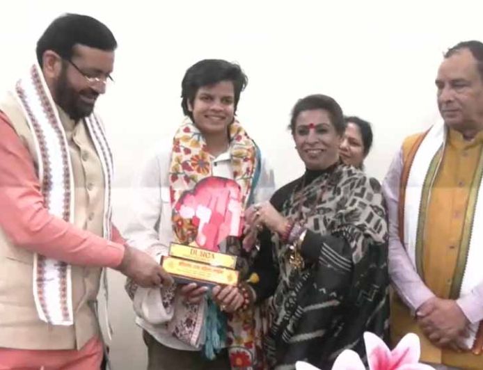 हरियाणा की शान शेफाली वर्मा बनीं महिला आयोग की ब्रांड एंबेसडर, सीएम नायब सैनी से की खास मुलाकात