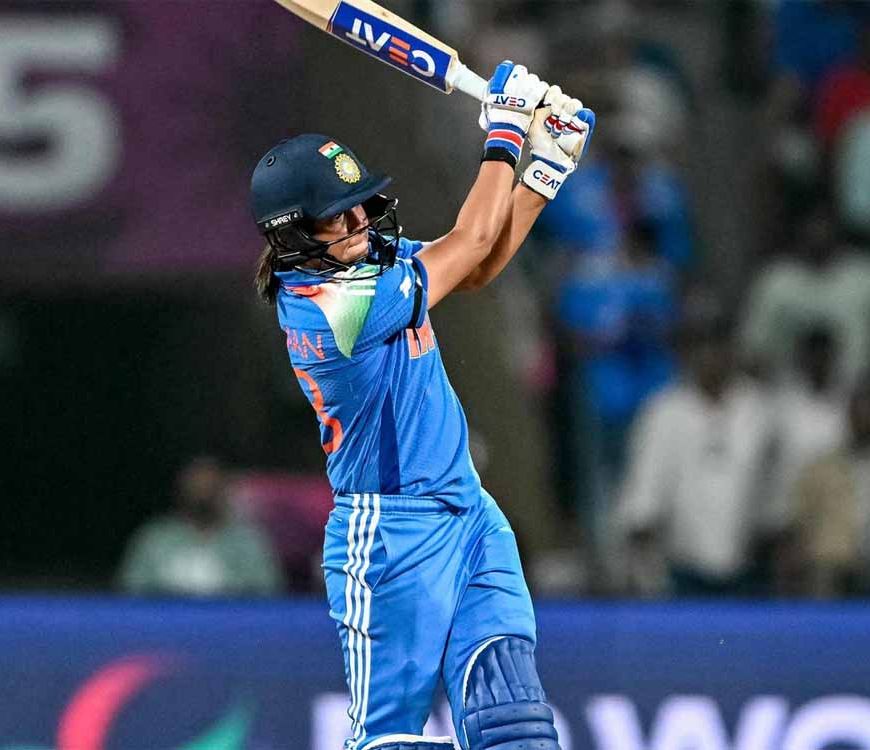 वर्ल्ड कप में नया कीर्तिमान रचेंगी हरमनप्रीत कौर! फाइनल में सिर्फ 2 सिक्स दूर इतिहास से