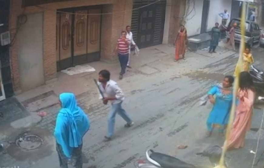 शादी में बधाई लेने पहुंचे किन्नर, फिर जो हुआ उसने सबको चौंका दिया! वीडियो वायरल