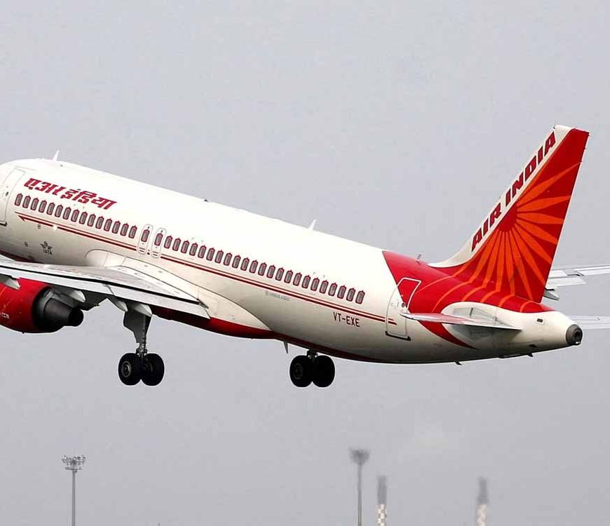 Air India पर बड़ा खुलासा: बिना लाइसेंस उड़ाया विमान, दो पायलट्स पर गिरी गाज