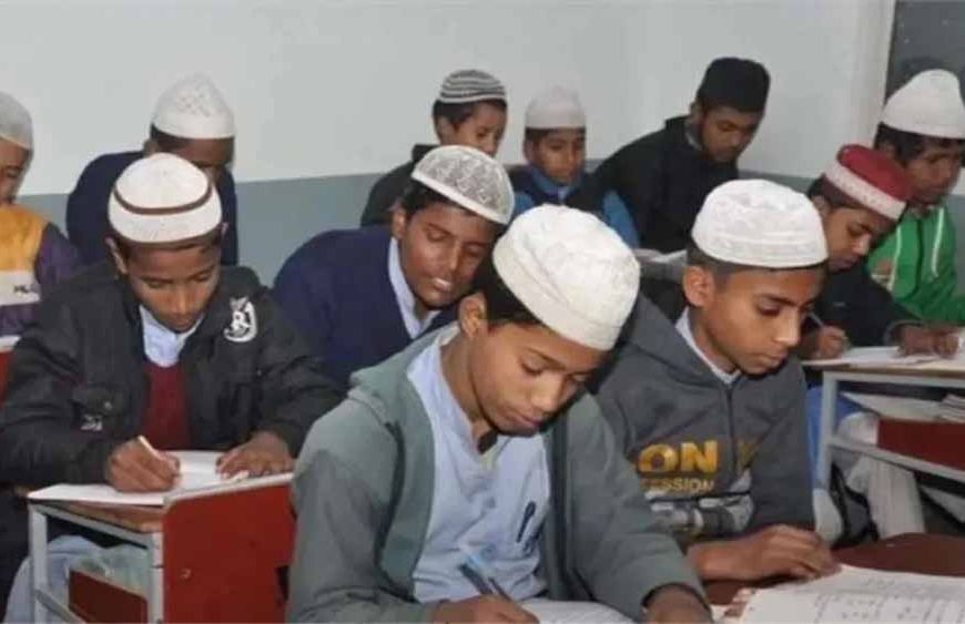 जबलपुर में वक्फ बोर्ड स्कूल पर कार्रवाई: अब जुमे की नमाज के दिन नहीं मिलेगी छुट्टी