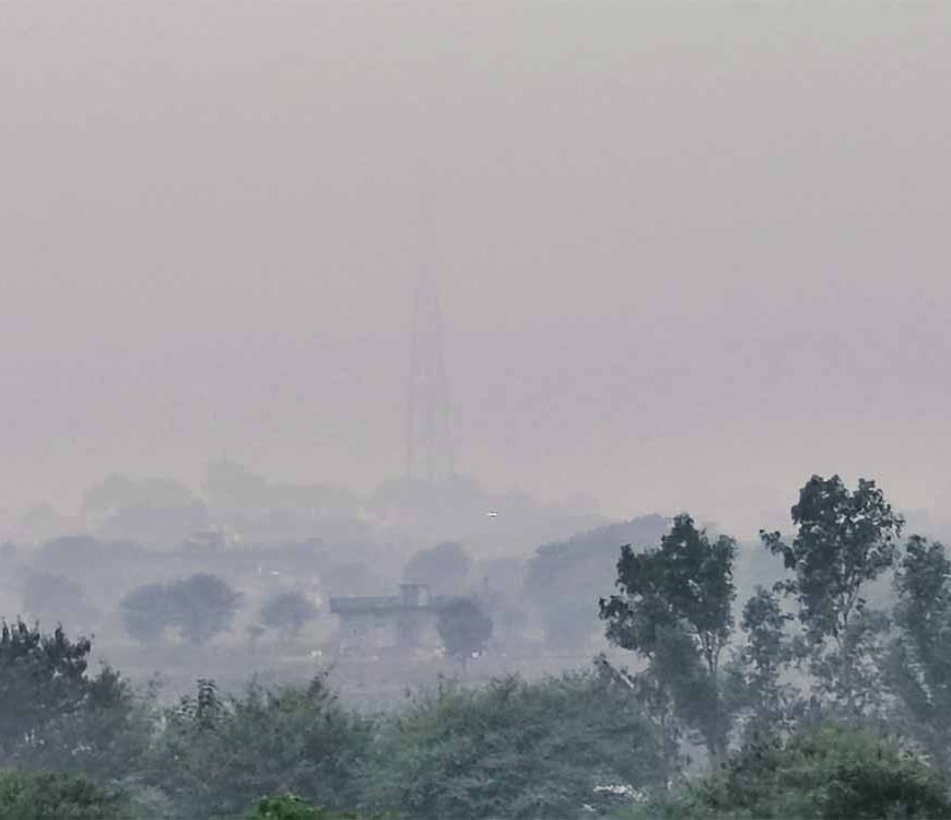 राजस्थान में सर्दी की दस्तक: धुंध और कोहरे ने बढ़ाई ठिठुरन