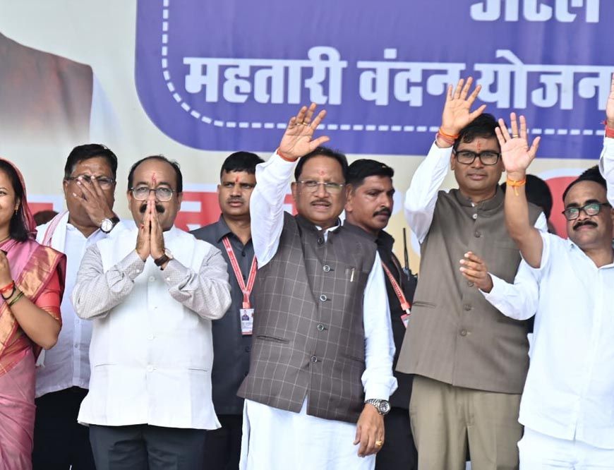 रायपुर : विशेष लेख : नई उड़ान, नया क्षितिज - छत्तीसगढ़ में महतारियों के सशक्तिकरण की कहानी