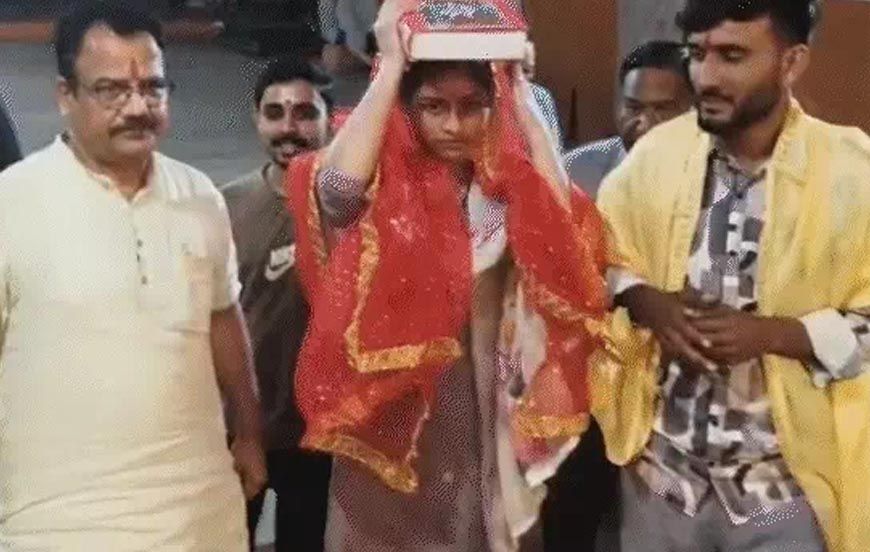खंडवा में रुखसार ने हिंदू युवक से रचाई शादी, बोली- बचपन से सनातन धर्म में था सम्मान