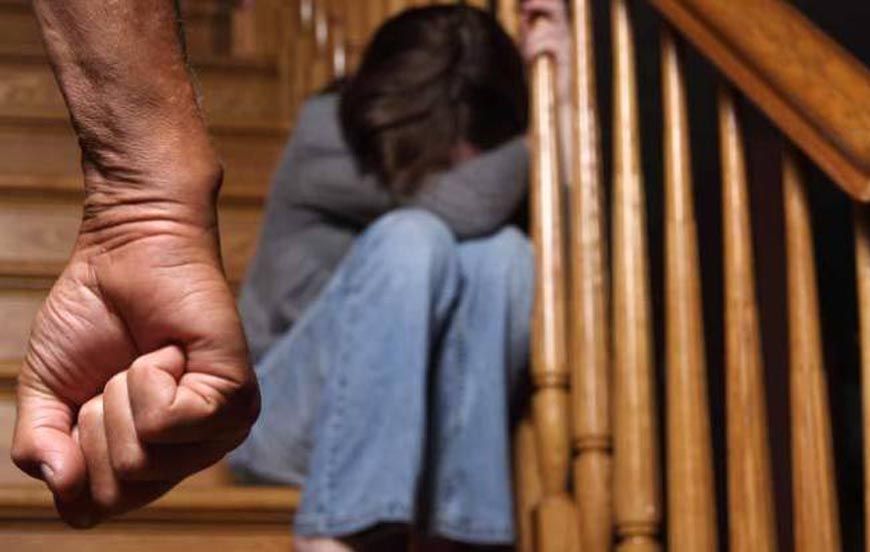 POCSO केस में अदालत का फैसला: मां को यौन उत्पीड़न के लिए उकसाने का दोषी ठहराया गया