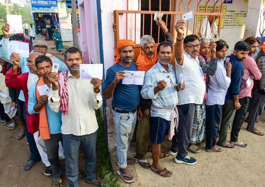 पहले चरण में जोरदार मतदान: 60.13% वोटिंग, बेगूसराय रहा सबसे सक्रिय जिला