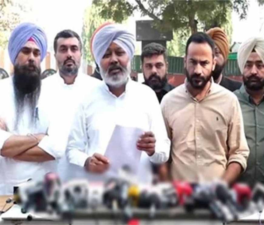 केंद्र के खिलाफ AAP का मोर्चा तेज, राज्यपाल को सौंपा ज्ञापन और दी सख्त चेतावनी