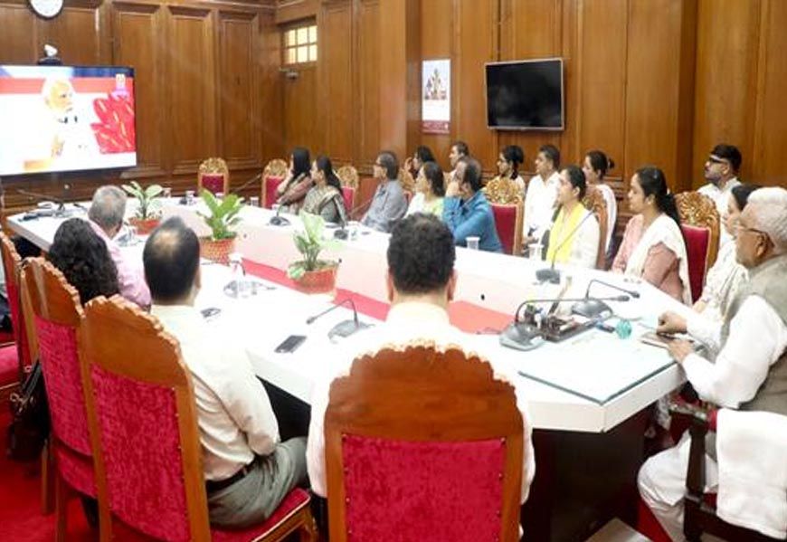 प्रधानमंत्री  मोदी ने राष्ट्रीय गीत वंदे मातरम् के 150वें वर्ष के स्मरणोत्सव समारोह का किया शुभारम्भ
