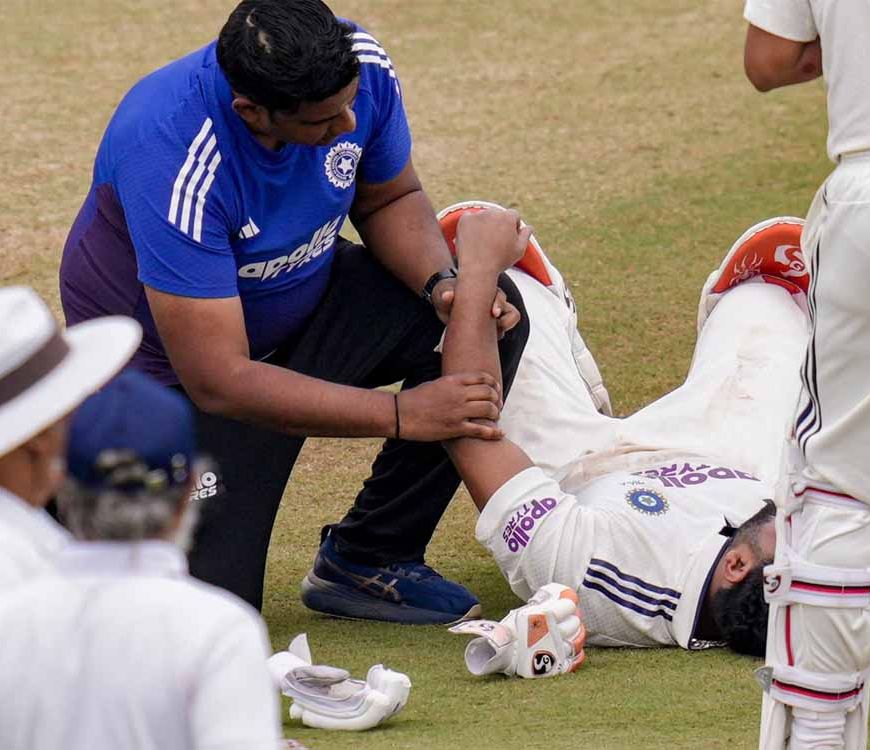 टीम इंडिया की चिंता बढ़ी: साउथ अफ्रीका A मैच में ऋषभ पंत रिटायर हर्ट, क्या बड़ी चोट?