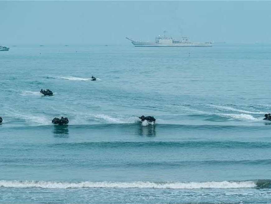 ताइवान के चारों ओर चीन की घेराबंदी: ट्रंप बोले—अगर कुछ हुआ, तो दुनिया देखेगी चीन का हाल