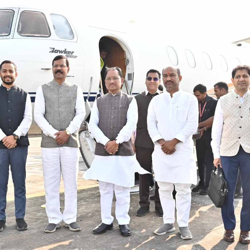 मुख्यमंत्री ने स्टेट हैंगर से विमान परिचालन सेवा का किया शुभारंभ
