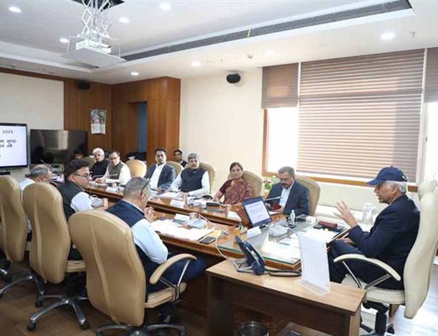 स्थानीय जनजातीय समुदाय का सशक्तिकरण हो लक्ष्य : मुख्य सचिव जैन