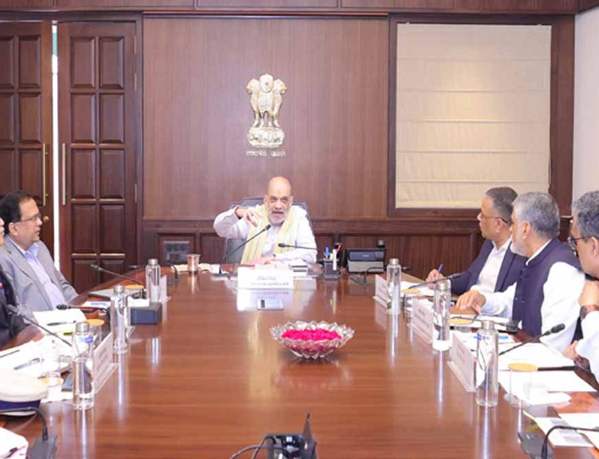 दिल्ली कार ब्लास्ट पर सख्त केंद्र, अमित शाह ने की हाई-लेवल मीटिंग, दिए त्वरित कार्रवाई के आदेश