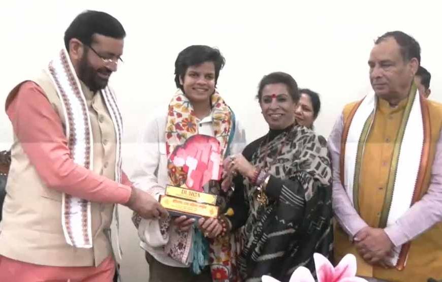 हरियाणा की शान शेफाली वर्मा बनीं महिला आयोग की ब्रांड एंबेसडर, सीएम नायब सैनी से की खास मुलाकात