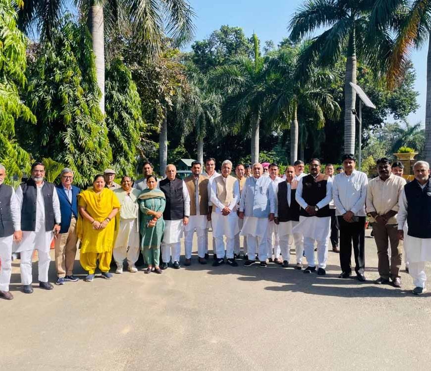 राज्यपाल को कांग्रेस का ज्ञापन: जनहित मुद्दों पर सरकार को घेरा, लगाए गंभीर आरोप