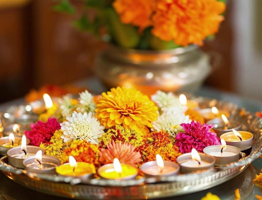 पूजा में फूल धोकर चढ़ाना: क्या इससे भगवान नाराज हो जाते हैं? जानें जरूरी बातें