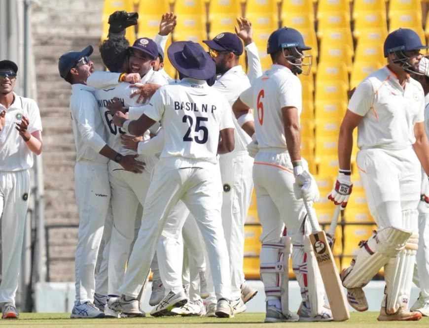 रणजी ट्रॉफी 2025: छक्कों और भारी लीड के साथ बन रहे नए कीर्तिमान