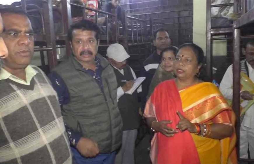 भोपाल महापौर का देर रात रैन बसेरा निरीक्षण: मालती राय ने शाहजहानी पार्क में व्यवस्थाएँ सुधारने के दिए निर्देश